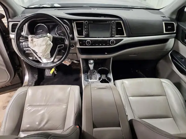 5TDJZRFH6KS617575 2019 TOYOTA HIGHLANDER - Image 8