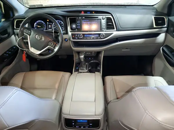 5TDJZRFH6KS619441 2019 TOYOTA HIGHLANDER - Image 8