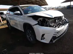 5TDJZRFH6KS619519 2019 TOYOTA HIGHLANDER