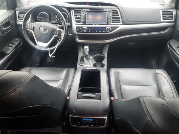 5TDJZRFH6KS621545 2019 TOYOTA HIGHLANDER - Image 8