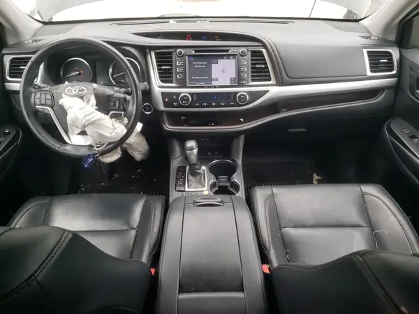 5TDJZRFH6KS622002 2019 TOYOTA HIGHLANDER - Image 8