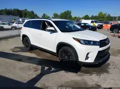 5TDJZRFH6KS627569 2019 TOYOTA HIGHLANDER