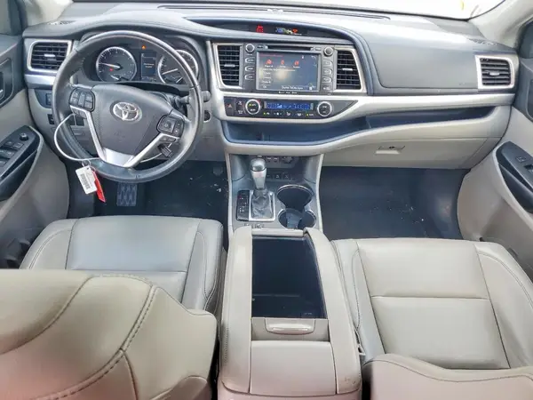 5TDJZRFH6KS705798 2019 TOYOTA HIGHLANDER - Image 8