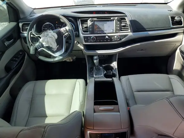 5TDJZRFH6KS715022 2019 TOYOTA HIGHLANDER - Image 8