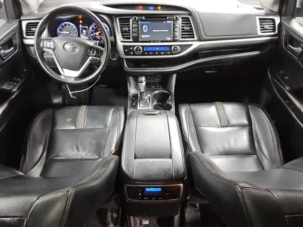 5TDJZRFH6KS731527 2019 TOYOTA HIGHLANDER - Image 8