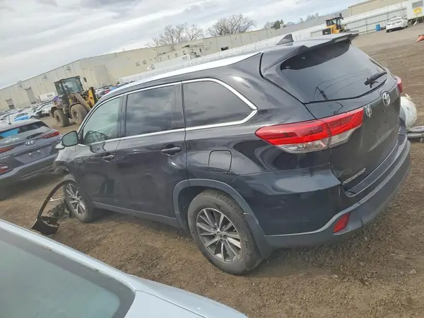 5TDJZRFH6KS918234 2019 TOYOTA HIGHLANDER - Image 2