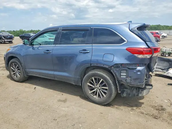 5TDJZRFH6KS922235 2019 TOYOTA HIGHLANDER - Image 2