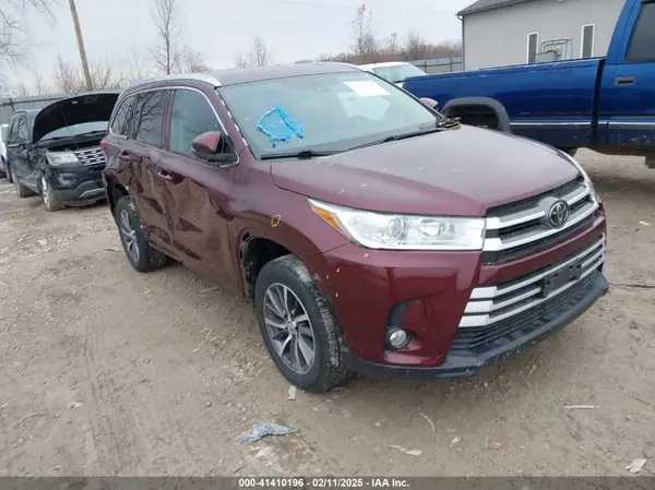 5TDJZRFH6KS937995 2019 TOYOTA HIGHLANDER - Image 1