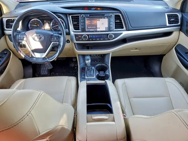 5TDJZRFH6KS938175 2019 TOYOTA HIGHLANDER - Image 8