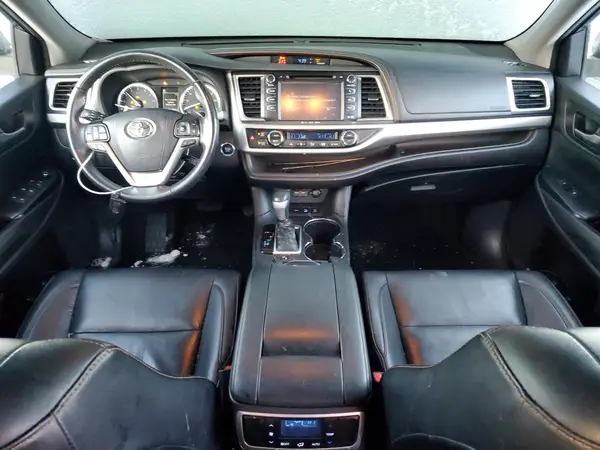 5TDJZRFH6KS943991 2019 TOYOTA HIGHLANDER - Image 8