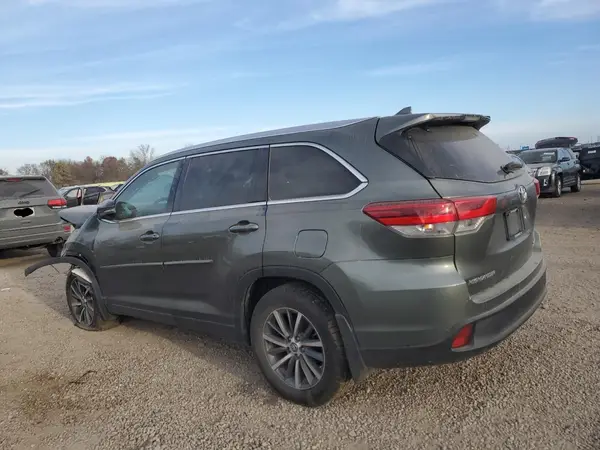 5TDJZRFH6KS954313 2019 TOYOTA HIGHLANDER - Image 2