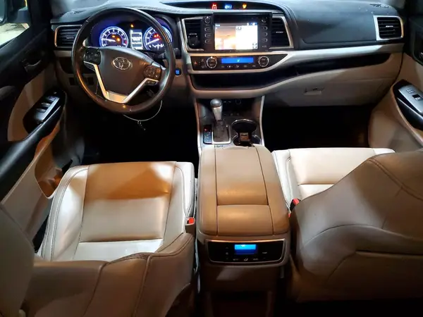 5TDJZRFH6KS954683 2019 TOYOTA HIGHLANDER - Image 8