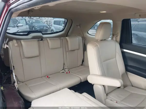 5TDJZRFH6KS957566 2019 TOYOTA HIGHLANDER - Image 8