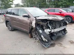 5TDJZRFH6KS966316 2019 TOYOTA HIGHLANDER