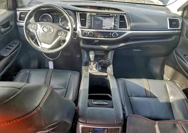5TDJZRFH6KS979597 2019 TOYOTA HIGHLANDER - Image 8