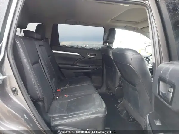5TDJZRFH6KS985576 2019 TOYOTA HIGHLANDER - Image 8