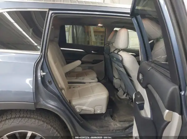 5TDJZRFH6KS999462 2019 TOYOTA HIGHLANDER - Image 8