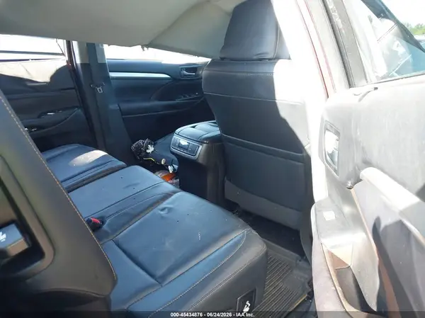 5TDJZRFH7HS361973 2017 TOYOTA HIGHLANDER - Image 8