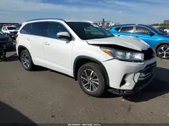5TDJZRFH7HS369586 2017 TOYOTA HIGHLANDER
