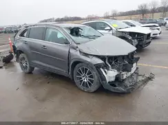 5TDJZRFH7HS371208 2017 TOYOTA HIGHLANDER