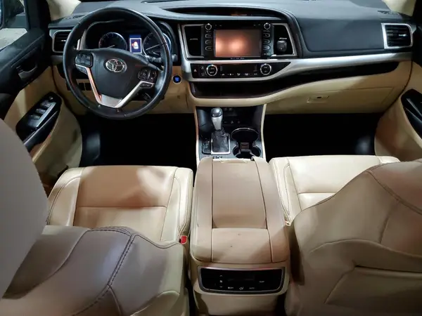 5TDJZRFH7HS378255 2017 TOYOTA HIGHLANDER - Image 8