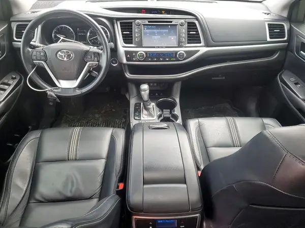 5TDJZRFH7HS378790 2017 TOYOTA HIGHLANDER - Image 8
