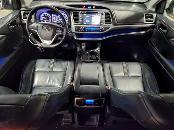 5TDJZRFH7HS379521 2017 TOYOTA HIGHLANDER - Image 8