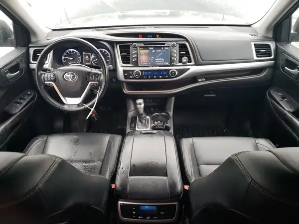5TDJZRFH7HS379891 2017 TOYOTA HIGHLANDER - Image 8