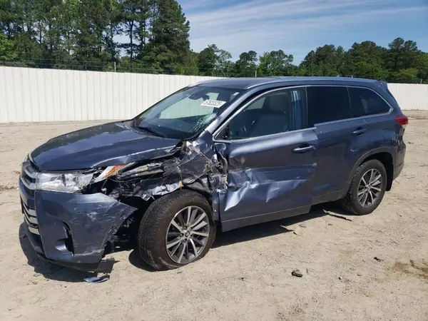 5TDJZRFH7HS399459 2017 TOYOTA HIGHLANDER - Image 1