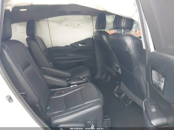 5TDJZRFH7HS409486 2017 TOYOTA HIGHLANDER - Image 8