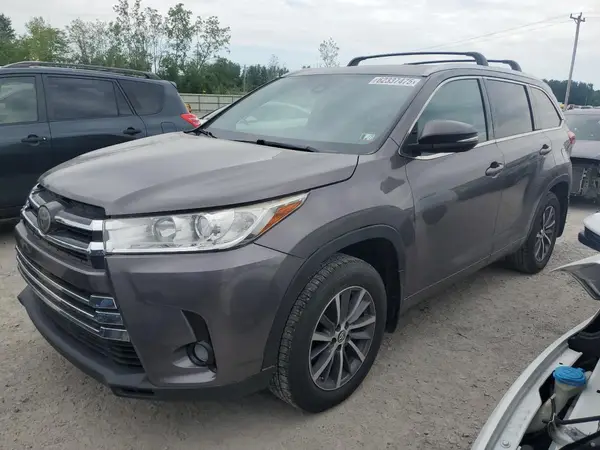 5TDJZRFH7HS426496 2017 TOYOTA HIGHLANDER - Image 1