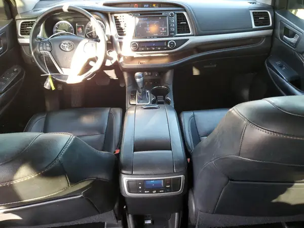 5TDJZRFH7HS441483 2017 TOYOTA HIGHLANDER - Image 8