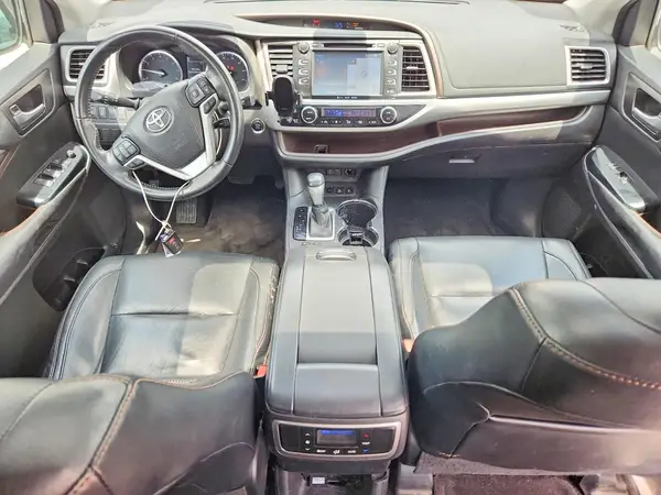 5TDJZRFH7HS450006 2017 TOYOTA HIGHLANDER - Image 8