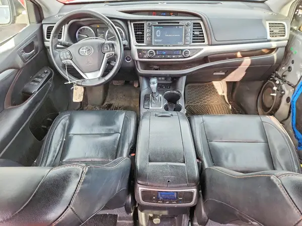 5TDJZRFH7HS474192 2017 TOYOTA HIGHLANDER - Image 8