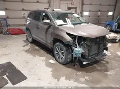5TDJZRFH7HS478100 2017 TOYOTA HIGHLANDER