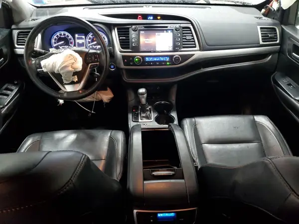 5TDJZRFH7HS481076 2017 TOYOTA HIGHLANDER - Image 8