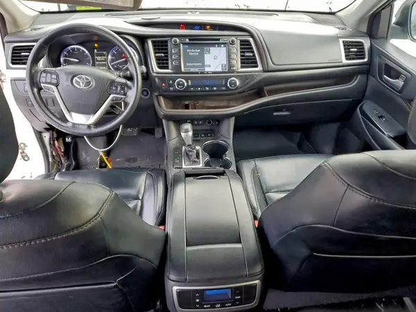 5TDJZRFH7HS507479 2017 TOYOTA HIGHLANDER - Image 8