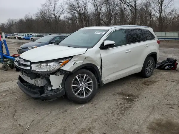 5TDJZRFH7HS517400 2017 TOYOTA HIGHLANDER - Image 1