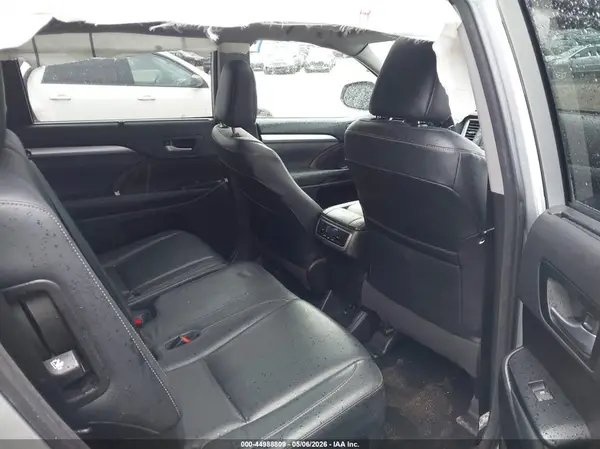 5TDJZRFH7JS485439 2018 TOYOTA HIGHLANDER - Image 8