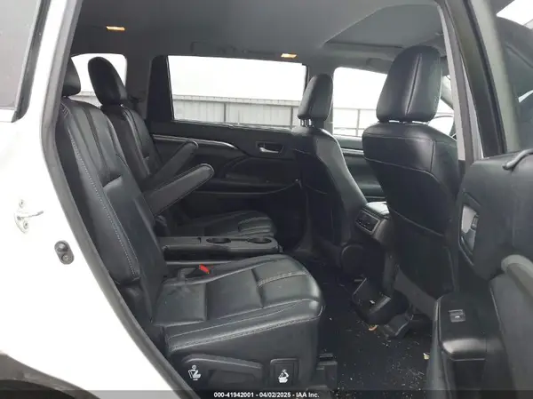 5TDJZRFH7JS486235 2018 TOYOTA HIGHLANDER - Image 8