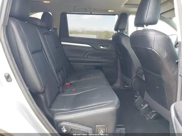 5TDJZRFH7JS489071 2018 TOYOTA HIGHLANDER - Image 8