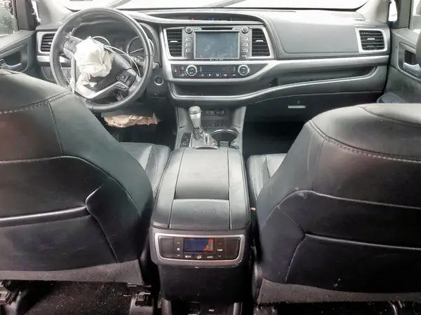 5TDJZRFH7JS536521 2018 TOYOTA HIGHLANDER - Image 8