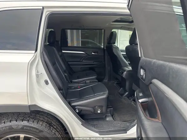 5TDJZRFH7JS537362 2018 TOYOTA HIGHLANDER - Image 8