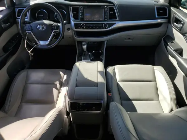 5TDJZRFH7JS538124 2018 TOYOTA HIGHLANDER - Image 8