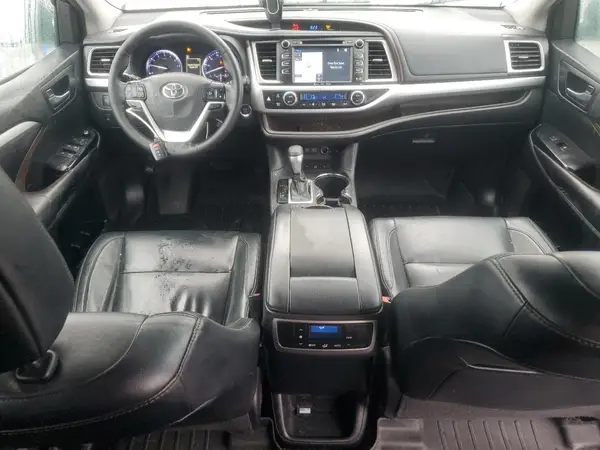 5TDJZRFH7JS546854 2018 TOYOTA HIGHLANDER - Image 8
