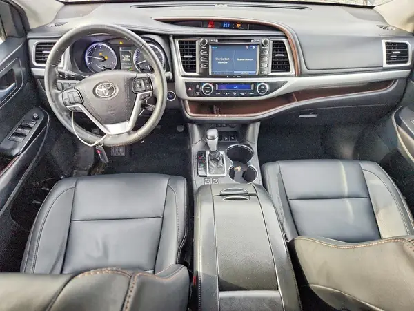 5TDJZRFH7JS549351 2018 TOYOTA HIGHLANDER - Image 8