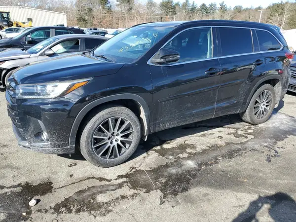 5TDJZRFH7JS814589 2018 TOYOTA HIGHLANDER - Image 1