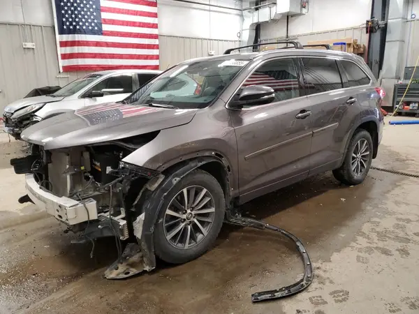 5TDJZRFH7JS817346 2018 TOYOTA HIGHLANDER - Image 1