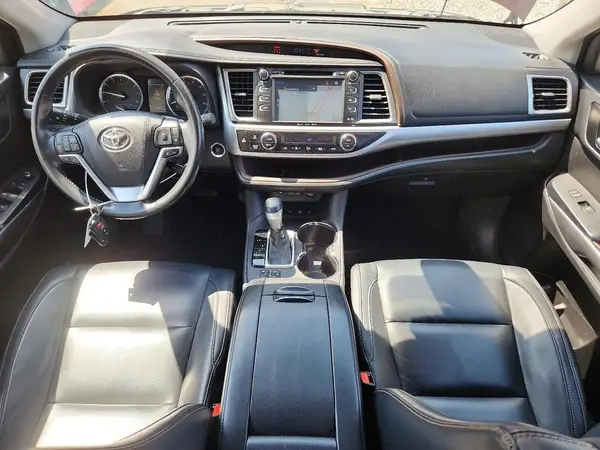 5TDJZRFH7JS818769 2018 TOYOTA HIGHLANDER - Image 8