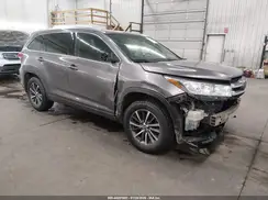 5TDJZRFH7JS834907 2018 TOYOTA HIGHLANDER
